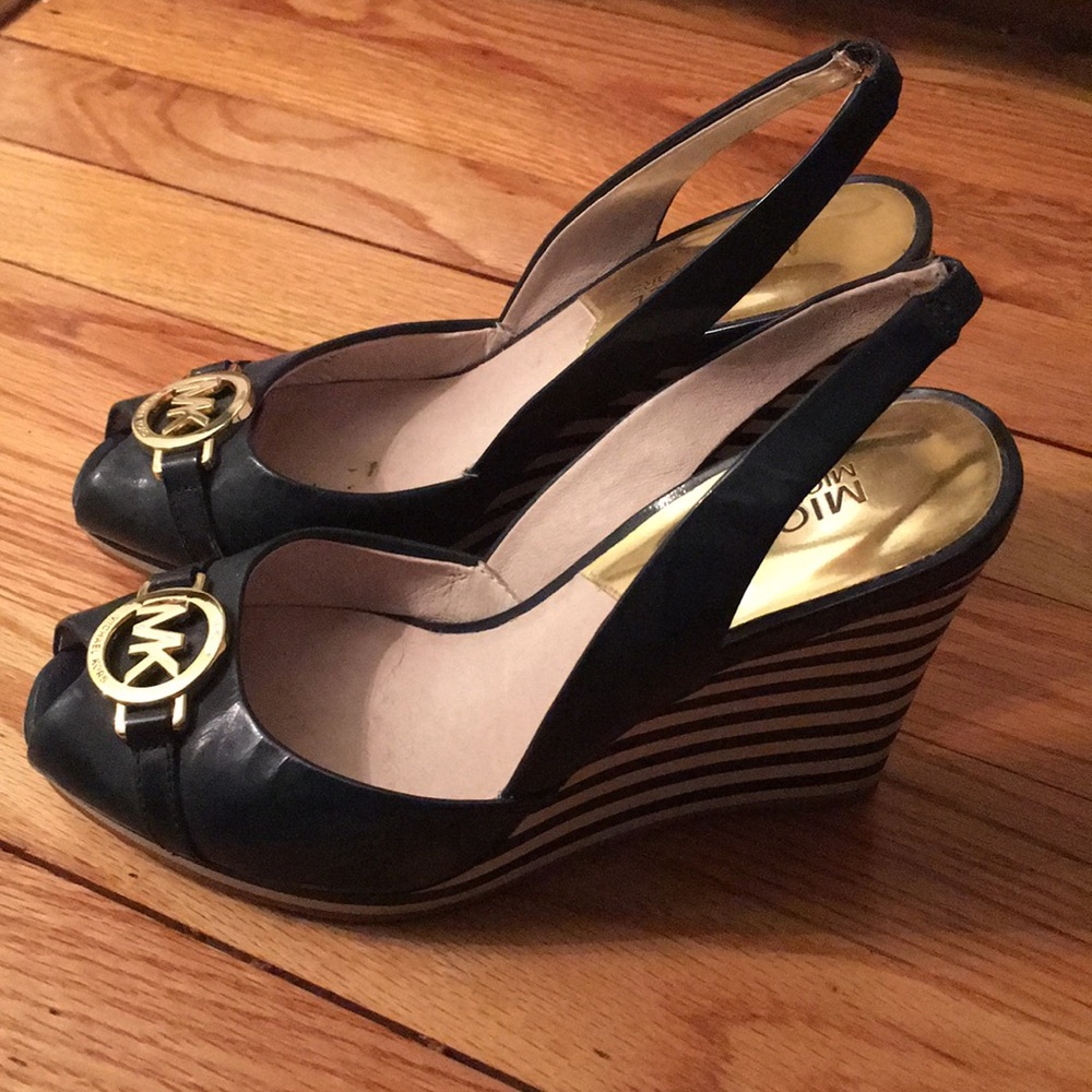 Michael Kors navy blue sandals - Picture 4 of 6